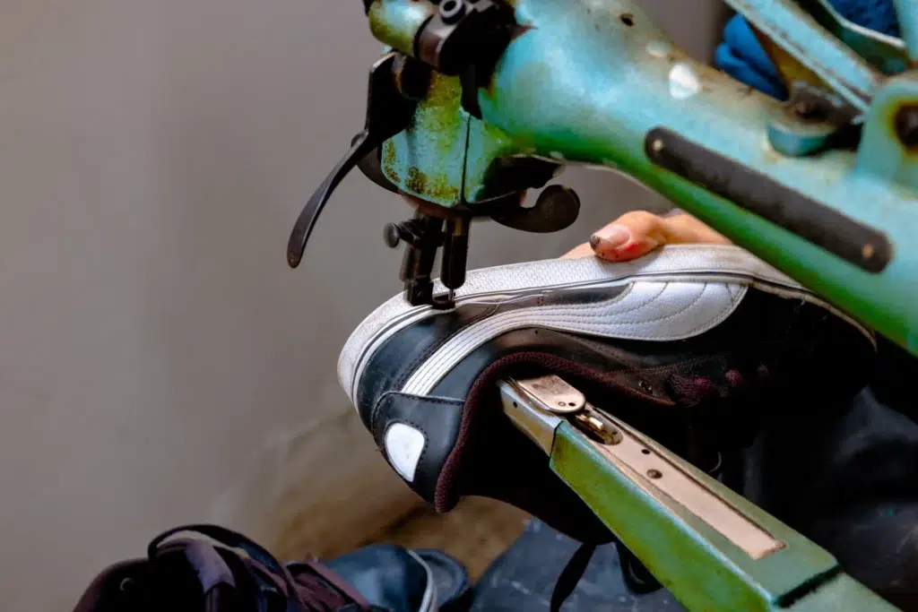 Sneakers R paration De Vos Baskets Avec Galoche Patin